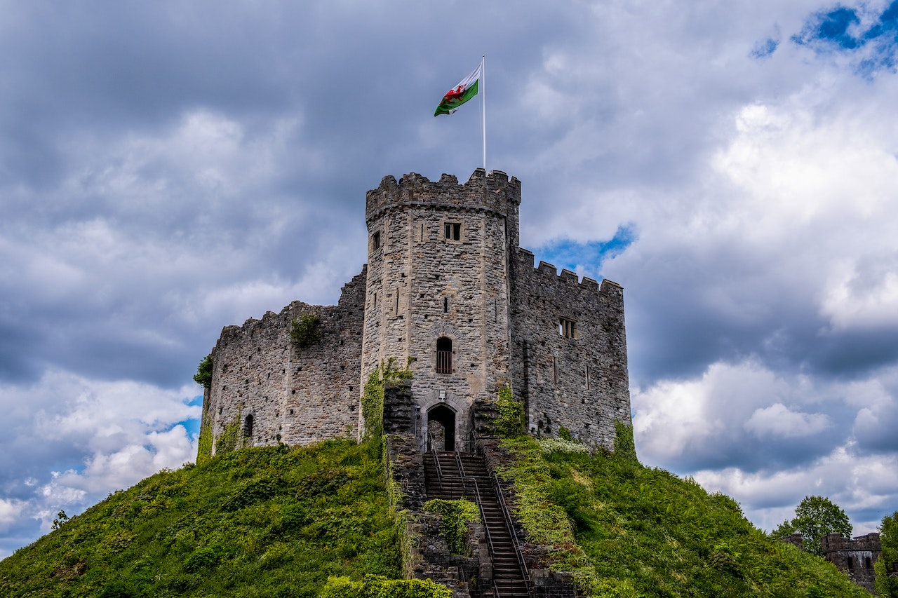 New Welsh Language Measure Confirms the Official Status of Welsh in Wales