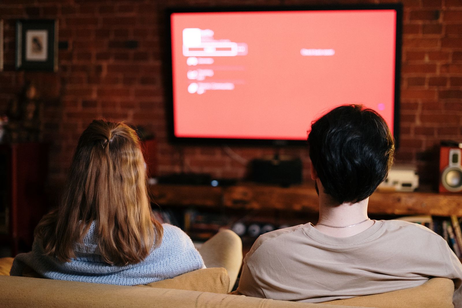 Why Streaming Platforms Need Subtitling Services