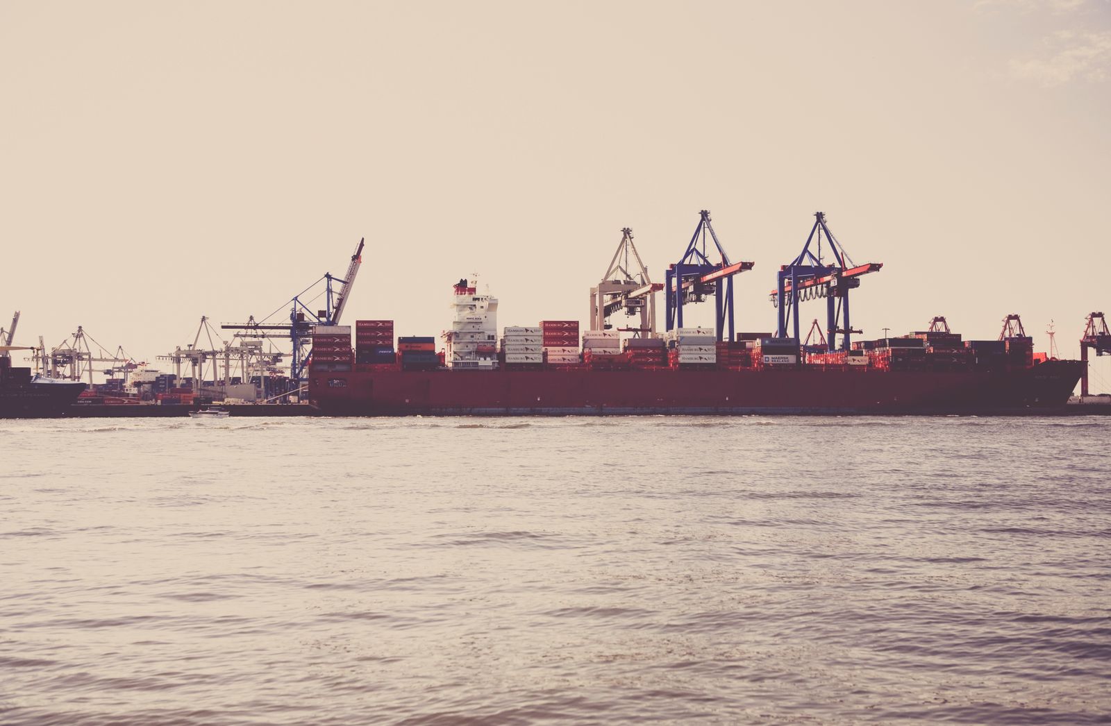 Why Trade Newsrooms Need Spanish Italian Translation