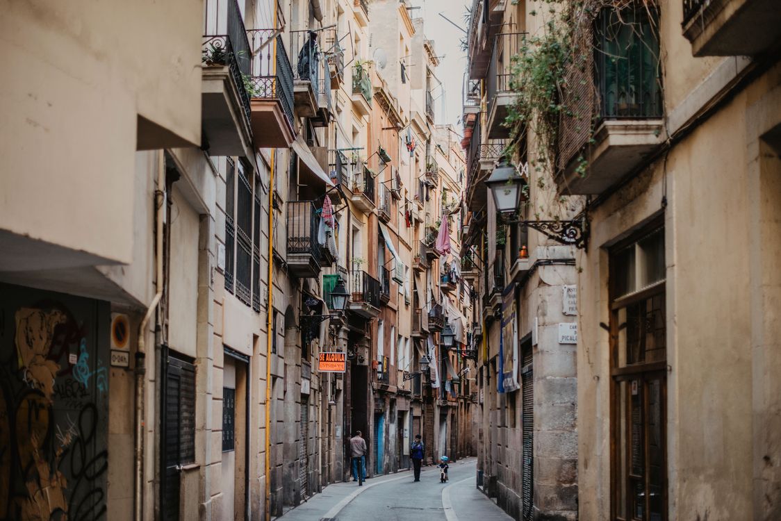 Trámites en Cataluña con Documentos de Otros Países
