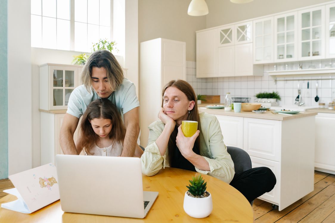 Gestire le Pratiche Estere Comodamente da Casa