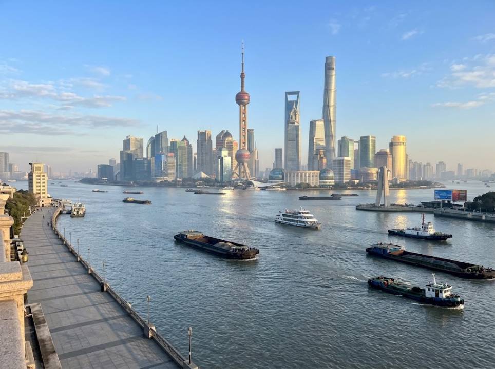 Reading China News in English and Spotting What Gets Lost