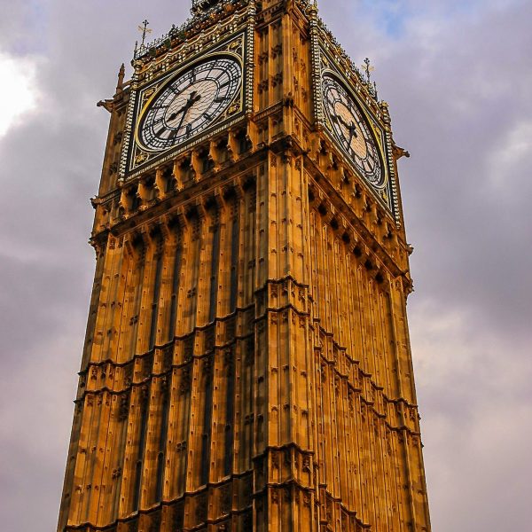 British Businesses Must Invest in Multiple Language Websites to Ride the Wave of Non-English Searches