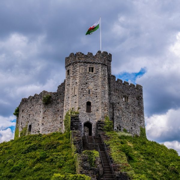 New Welsh Language Measure Confirms the Official Status of Welsh in Wales