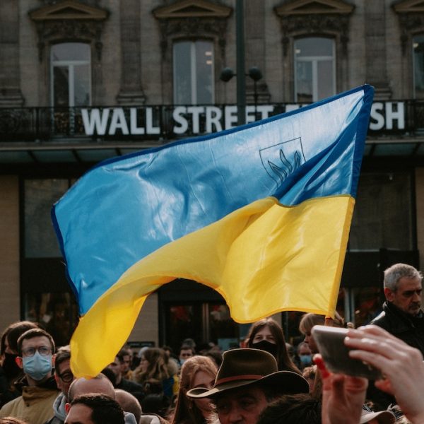 Ukrainians rally against language law