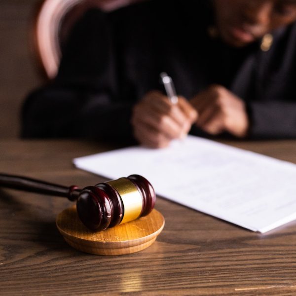 New Yorkers denied interpreters in transit court, civil liberties group says