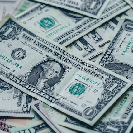 Mastering the Basics: Understanding the Economy for Successful Stock Study