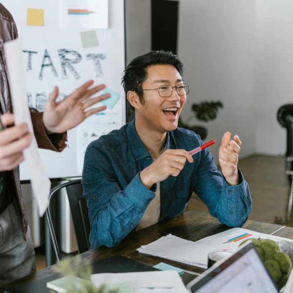 Why Smart Entrepreneurs Don’t Compete, But Collaborate?
