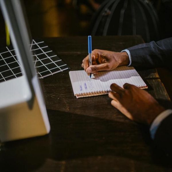 Online Learning Platforms for Multilingual Students