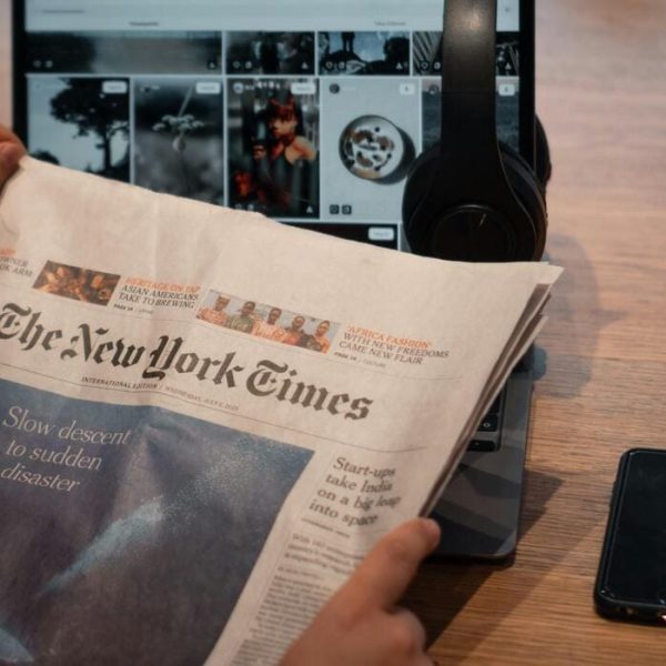 Editing and Proofreading Power the Speed of France Newsrooms