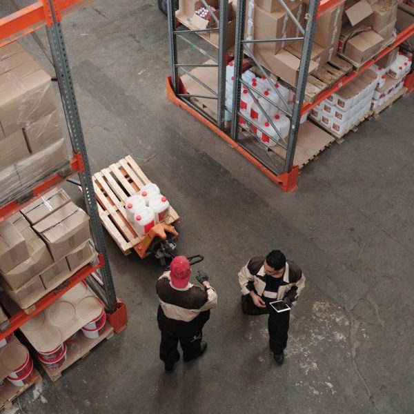 Why Manufacturers Need Smarter Manual Tracking
