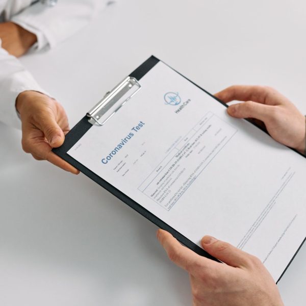 Perché I Referti Medici Necessitano Traduzione Certificata