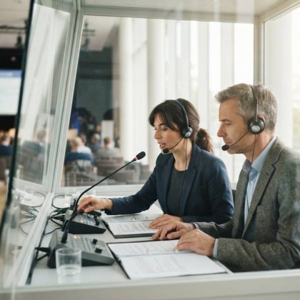 How to Prepare an Interpreter for a Business Meeting