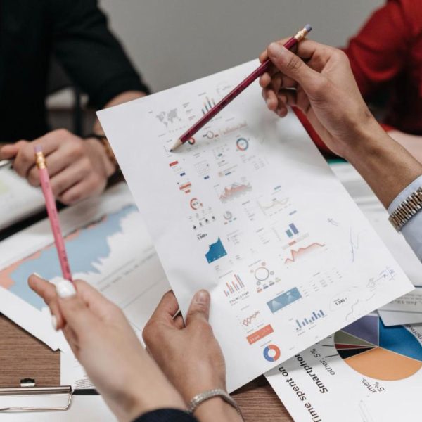 How Agencies Balance AI Tools And Document Translation