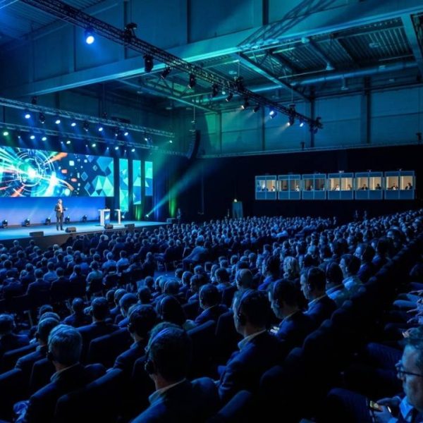 How Global Tech Conferences Reach Multilingual Audiences
