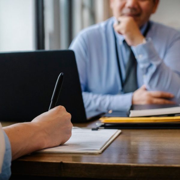 Un Curriculum Italiano Per Lavorare A Dubai