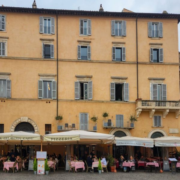 Aprire Un Locale In Italia Per Imprenditori Stranieri