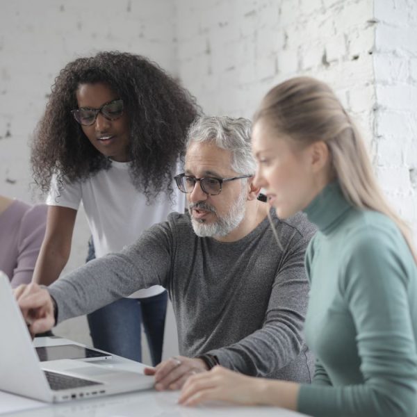 How Translation Teams Use AI Without Losing Quality