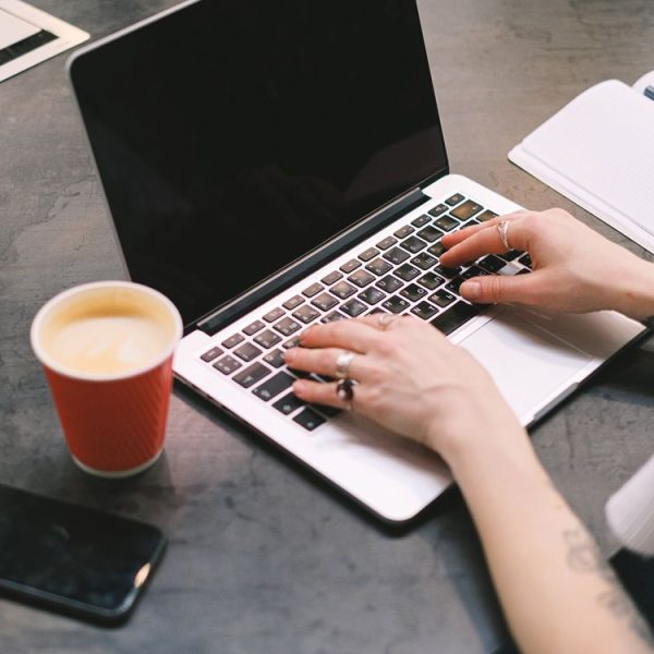 Billing Tips for Freelance Linguists Working With Spain