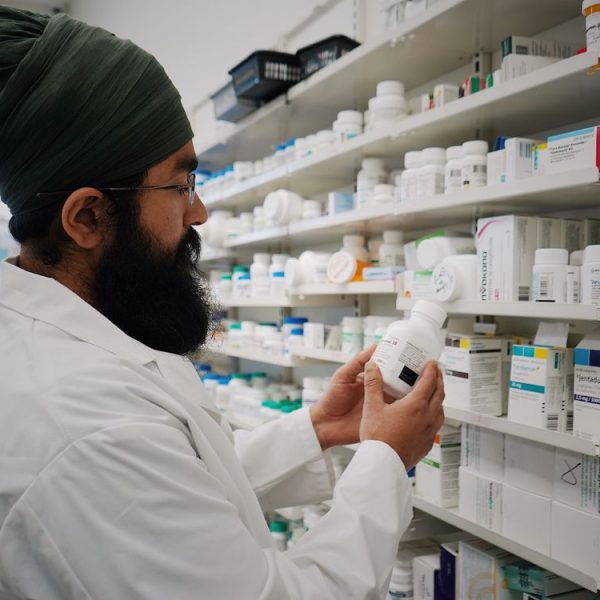Testi Sanitari Multilingue Senza Rischi per le Aziende