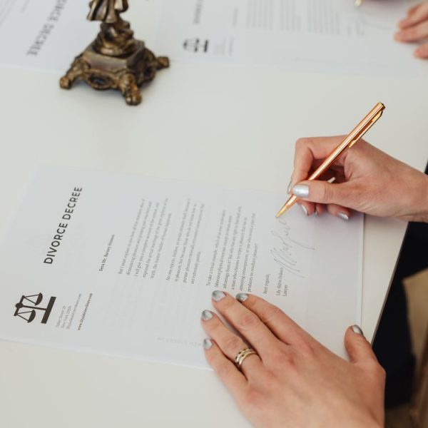 Traduzioni Asseverate per Documenti Esteri in Italia