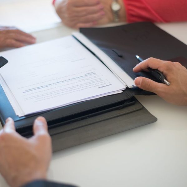 Business Translation Services That Protect Your Deadlines
