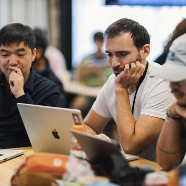 Servizi di Traduzione e Software per Team Internazionali