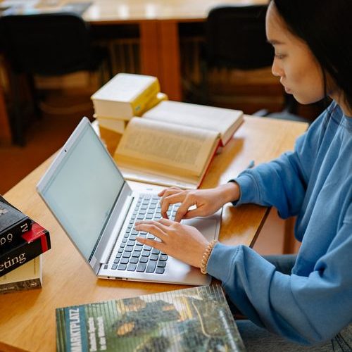 Professional Translation Services for Language Tutors