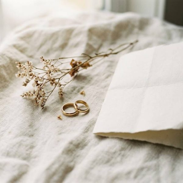 Acte de mariage à l’étranger, quelles traductions prévoir