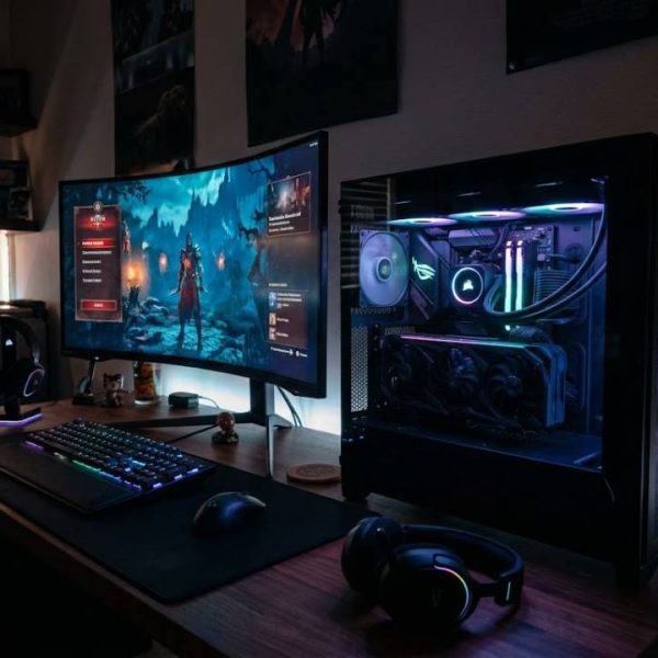 How to Choose a Gaming PC or Start With Cloud Gaming