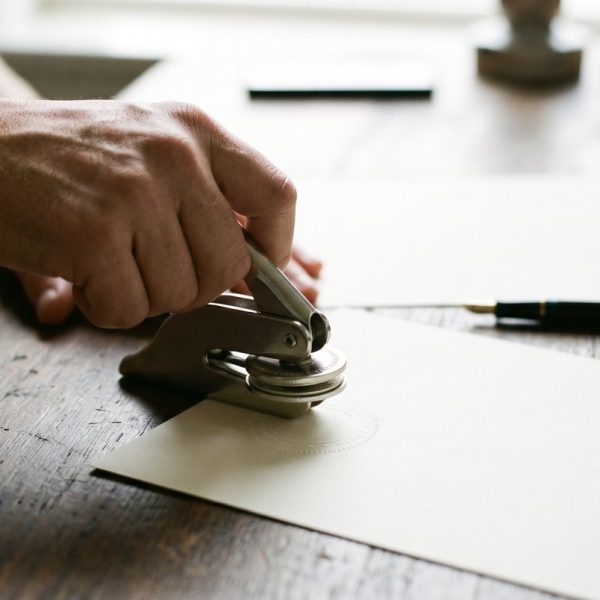 Notarized Translation vs Certified Translation: Which One Do You Need?