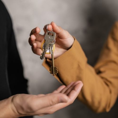 Traduzione Giurata per Contratti e Compravendite