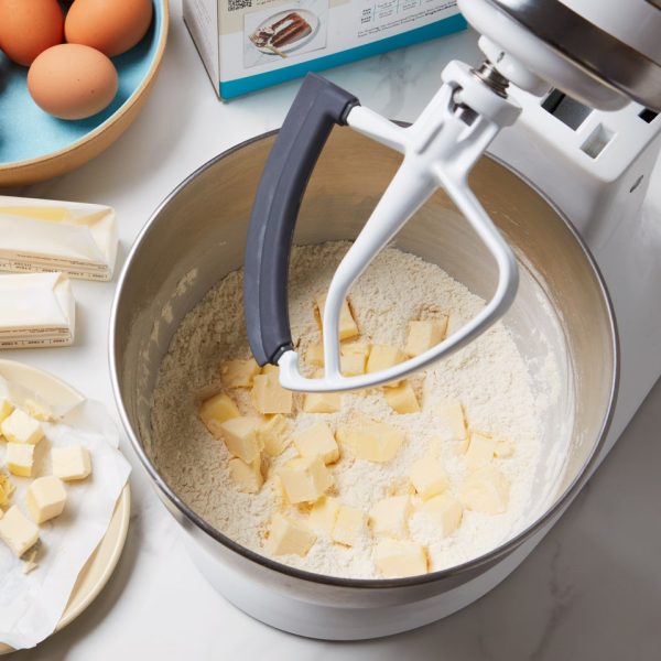 With This Easy Cake Method, You’ll Never Cream Butter and Sugar Together Again